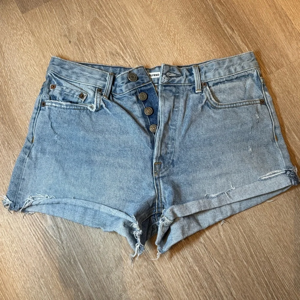 GRLFRND Helena Jean Shorts - Picture 2 of 6